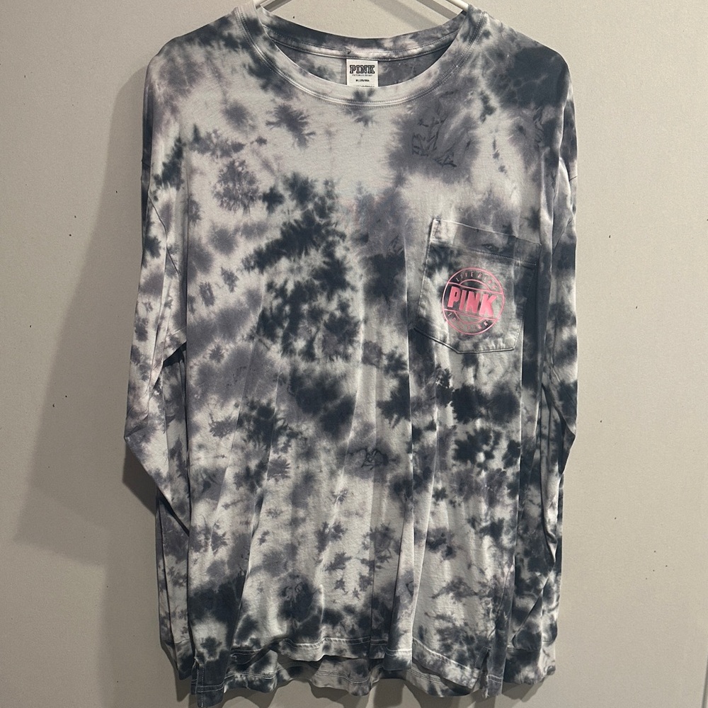 PINK Victoria's Secret Black and Gray Tie-Dye Shirt